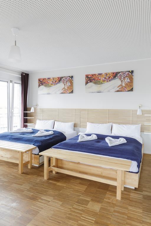 Nonstop Hotel Augsburg - Ubernacht - Hostelhotelhome Quarto foto