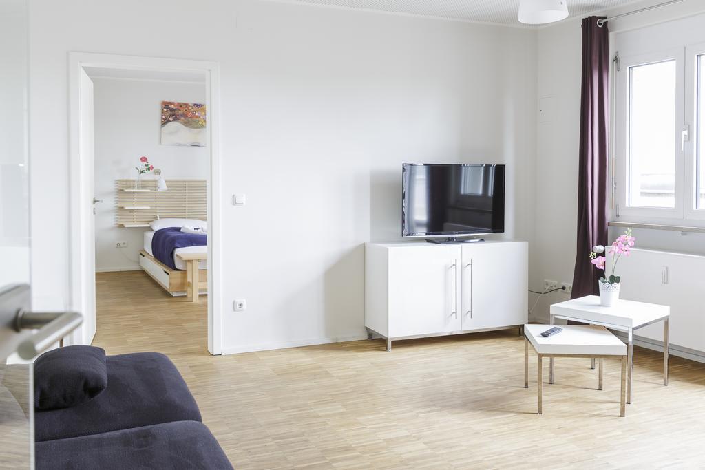 Nonstop Hotel Augsburg - Ubernacht - Hostelhotelhome Exterior foto