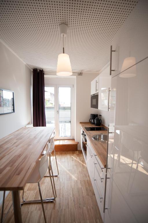 Nonstop Hotel Augsburg - Ubernacht - Hostelhotelhome Quarto foto